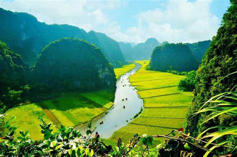 2-Day Tour Ninh Binh & Cuc Phuong National Park