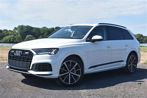 2022 Audi Q7 Review: The Luxury SUV For The Frivolous Family