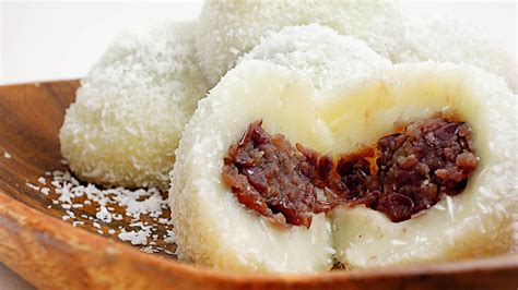 Red Bean Mochi - Lo Mai Chi Recipe - Chichilicious | Recipe | Mochi ...