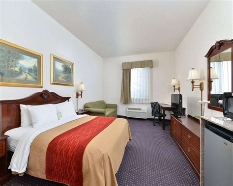 Comfort Inn & Suites Riverton, WY - See Discounts