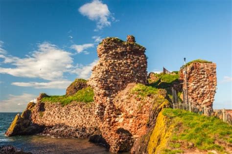 The Ultimate Guide to Mary, Queen of Scots locations in Scotland