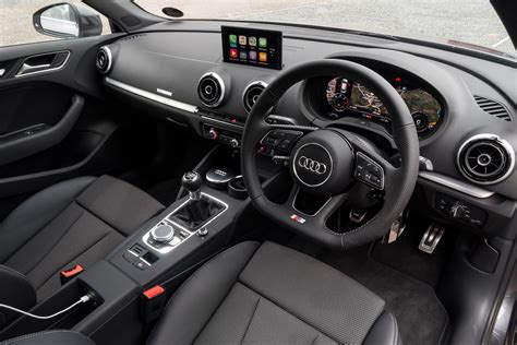 Audi A3 Sportback (2016-2020) Interior & Infotainment | Carwow