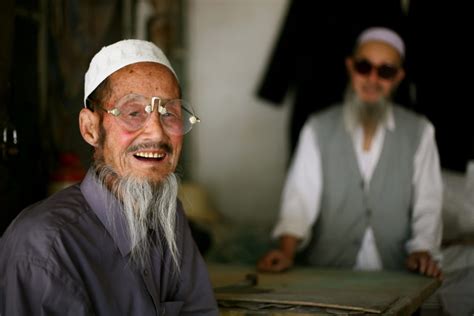 Chinese Muslims: Mounting Tensions between Han and Hui - The Phoenix