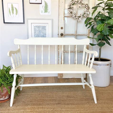 White Farmhouse Entryway Bench - pic-resources