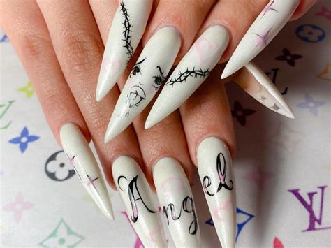 Crazy nail art | The craziest nail art trends that you need to try out