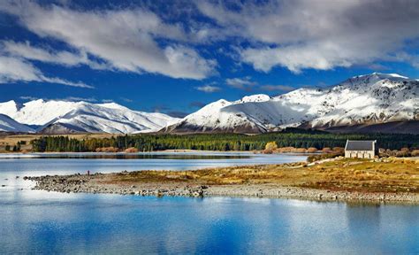 The Lake Tekapo Itinerary: Hot Springs, Stargazing and the Bluest Blue ...