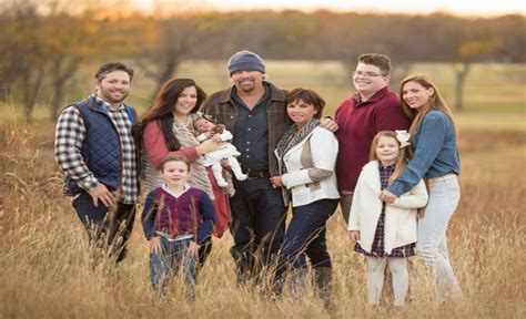 Toby Keith Family: Wife, Children, Parents, Siblings - Kingaziz.com