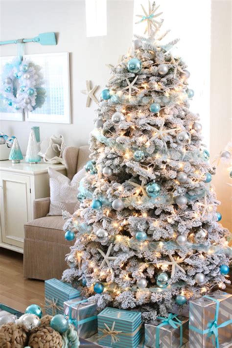 Coastal Beach Themed Christmas Tree - pic-corn