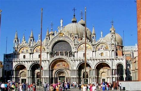 Venice Churches - Matkailu-opas