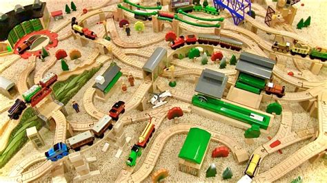 Thomas The Train Wooden Track Layouts - alter playground