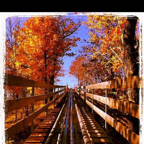 Fall day in Duluth, MN | North shore mn, Favorite places, Duluth