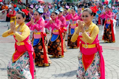 Gambang Dance of Semarang City in Central Java Province