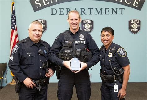 Seattle Mayor Caves in to Radical’s Lies: Promises to Ban Cops from ...