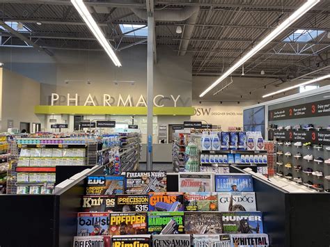 Hy-Vee - Grimes (Des Moines), Iowa - Pharmacy / DSW Shoes | Flickr