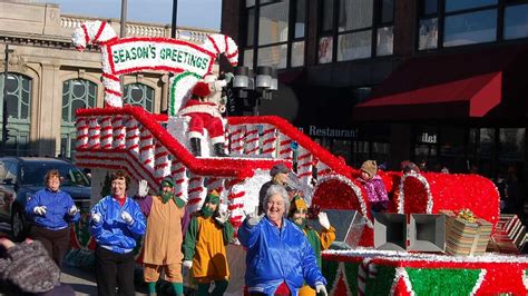 Photos: Milwaukee Holiday Parade