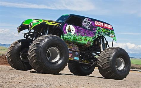 Grave Digger | Monster trucks, Monster truck cars, Monster truck party