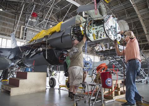 U.S. AIR FORCE RECENTLY INSTALLED APG-83 AESA RADAR ON ITS OWN F-16