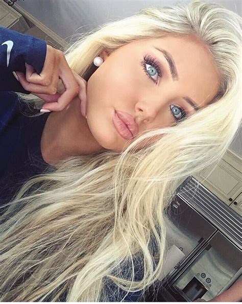 23 Ideal Blonde Hairstyles for Women with Blue Eyes