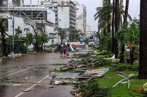 Food, water scarce in Acapulco after destruction wrought by Hurricane ...