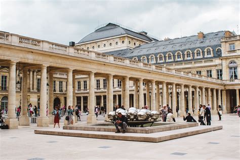 A Complete Guide to Paris' Elegant Palais Royal