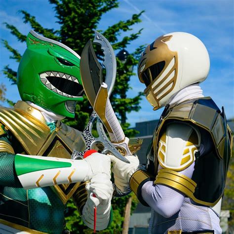 Green Ranger VS. White Ranger | Power rangers cosplay, Green ranger ...