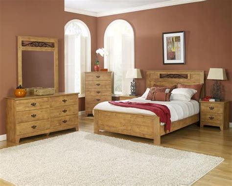 Dakota™ Queen Knotty Pine Bedroom Suite at Menards® | Furniture