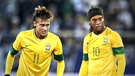 Ronaldinho Vs Neymar