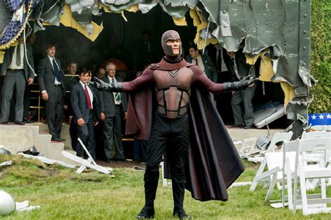 Magneto Causes Havoc In New X-Men: Days of Future Past Clip