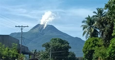 Volcano Blankets Philippine Towns in Ash After Second Eruption This ...