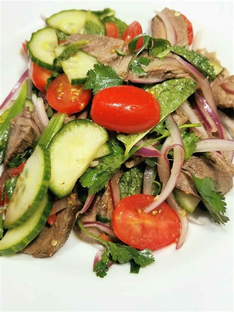 Thai Beef Salad (Yum Nua) - Healthy Thai Recipes