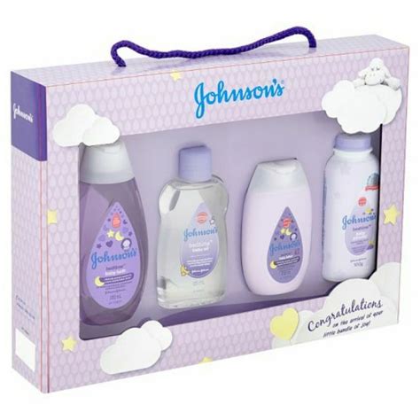 JOHNSON'S Baby Gift Set Bedtime Set 4 in 1 Newborn Baby Gifting Set ...