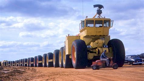 US Army TC-497 Overland Train Mark II - gas turbine-powered, fully ...