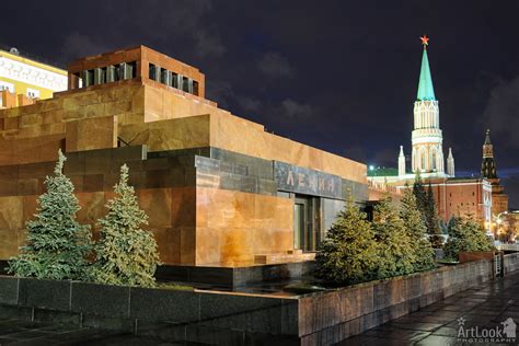 Lenin's Mausoleum in Red Square at Night - ArtLook Photography