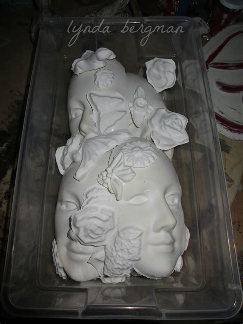 LYNDA BERGMAN DECORATIVE ARTISAN: MAKING ART WITH MOLDS & PLASTER OF PARIS