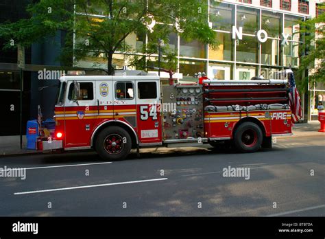 ENGINE 54 FDNY Stock Photo - Alamy