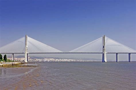 Vasco da Gama Bridge | Description, History, Dimensions, & Facts ...