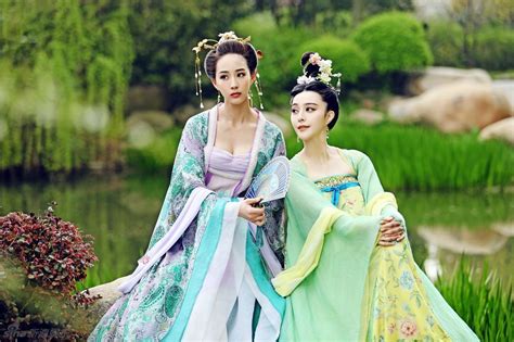 Collection of costumes in 'The Empress of China'- China.org.cn