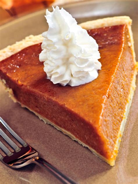 Perfect Pumpkin Pie | HGTV