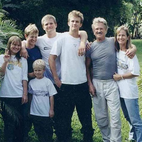 Kris Kristofferson Children: Meet the 8 children of the Singer - Dicy ...