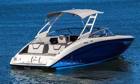 Brand new 25' Yamaha AR250 Powerboat for rent in South Lake Tahoe ...