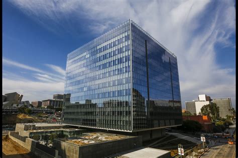 Downtown L.A.'s long-delayed federal courthouse is a polished work of ...