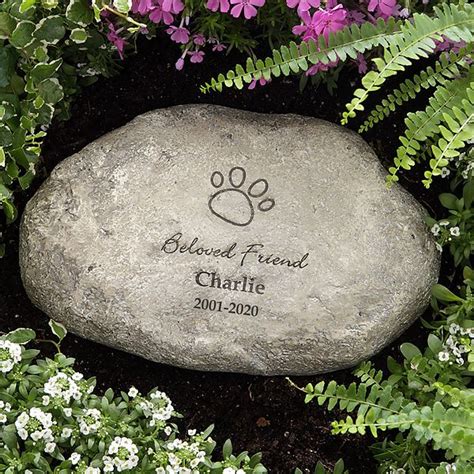 Personalized Garden Stones | Personalization Mall | Pet stones, Pet ...