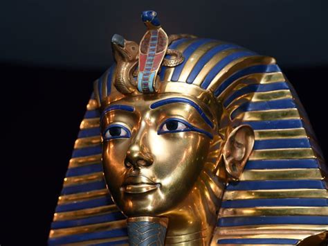 Tutankhamun: Great golden face mask was actually made for his mother ...