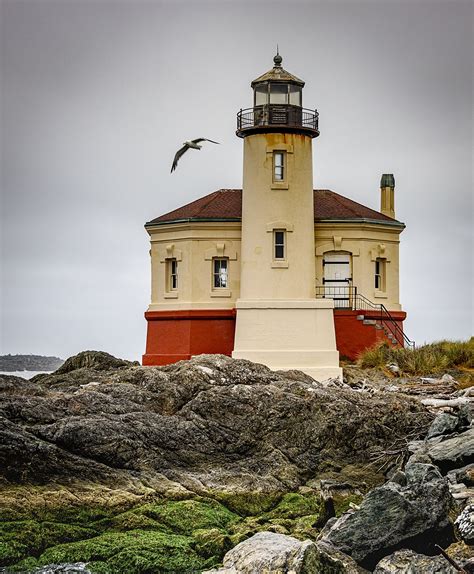 Bandon Lighthouse Built in 1896 | Lighthouse, Building, Bandon