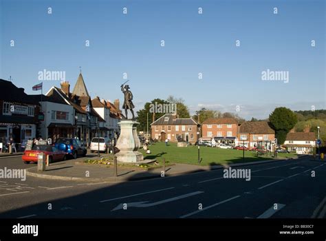 Westerham village kent england uk hi-res stock photography and images ...