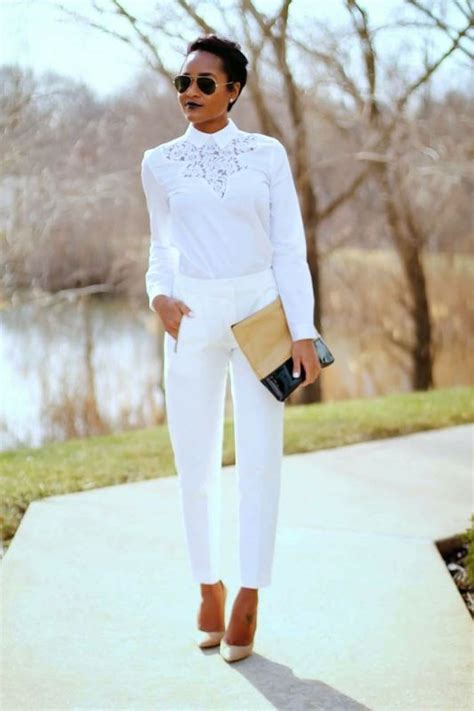 Picture Of elegant all white office appropriate outfits to copy 11