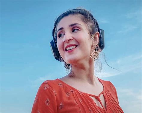 Dhvani Bhanushali nostalgic as 'Vaaste' turns two