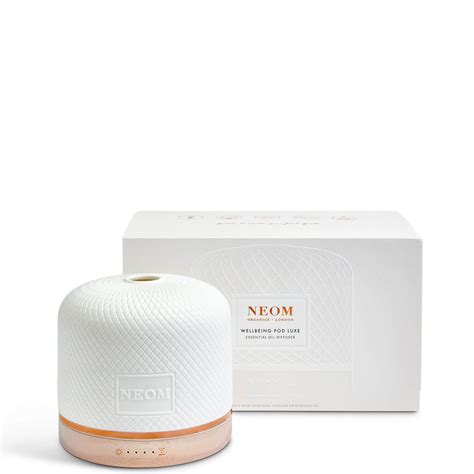 NEOM Wellbeing Pod Luxe Diffuser in 2022 | Calming essential oil blends ...