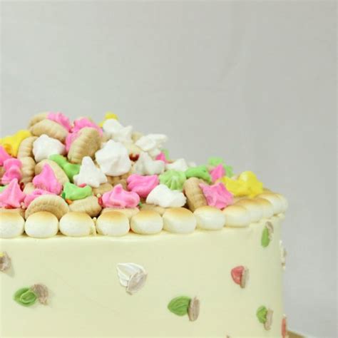 The best cake delivery services in Singapore for a stay-home ...