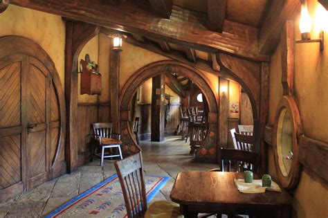 Bilbo Baggins Hobbit House Floor Plans : ì⃜¤í ´ëžœë“œ ì™€ì ´í† ëª¨ ë°⃜ë ...